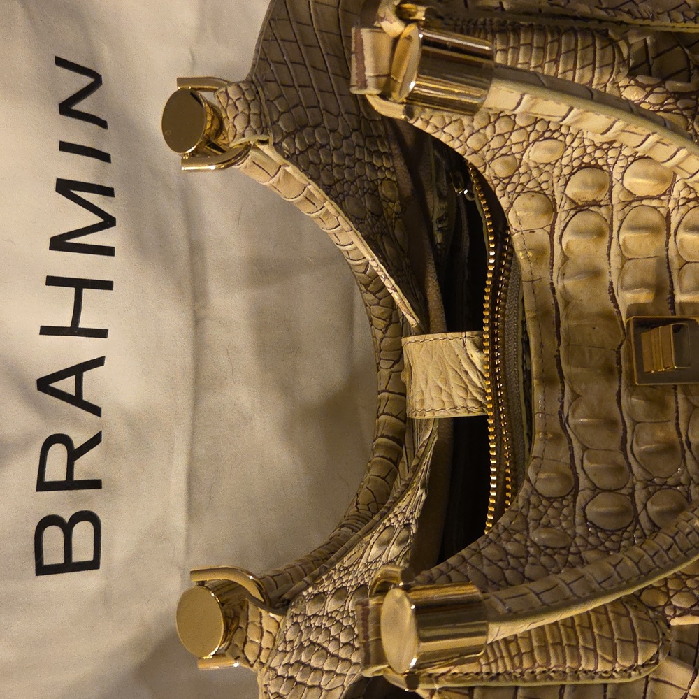 Brahmin Cream Crocodile Embossed Shoulder Bag - Picture 2 of 4